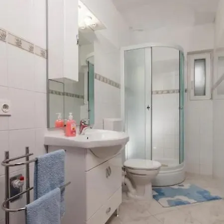 With Pool 100m From Beach * Podstrana